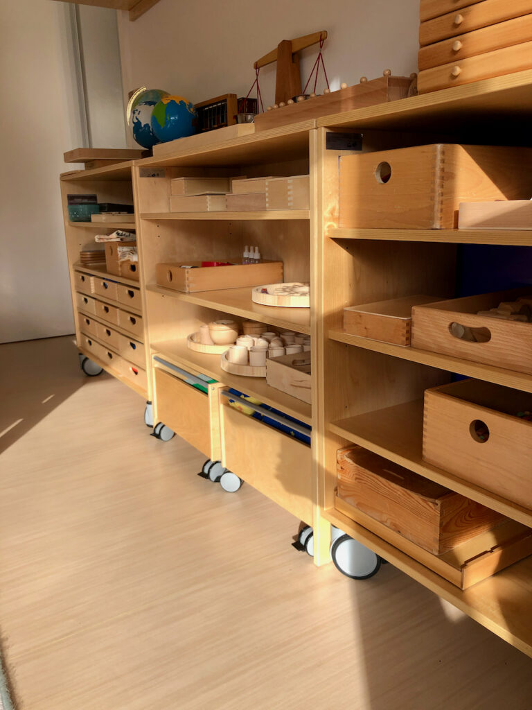 flexibler Montessori Schrank